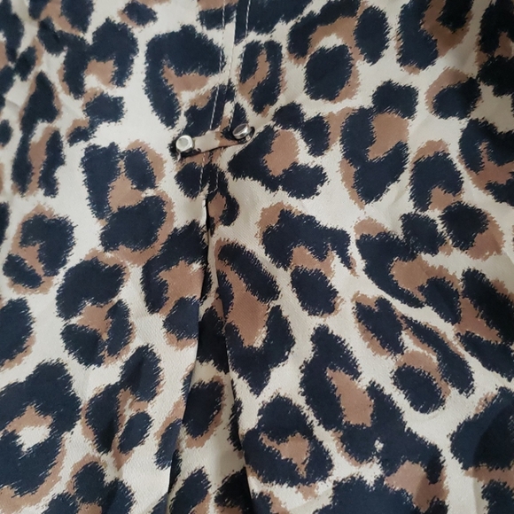 White House Black Market Animal Print Top - Picture 6 of 7